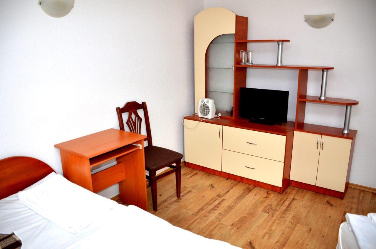 Family Hotel Daisy Borino Kültér fotó