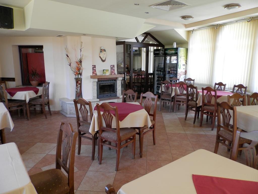 Family Hotel Daisy Borino Kültér fotó